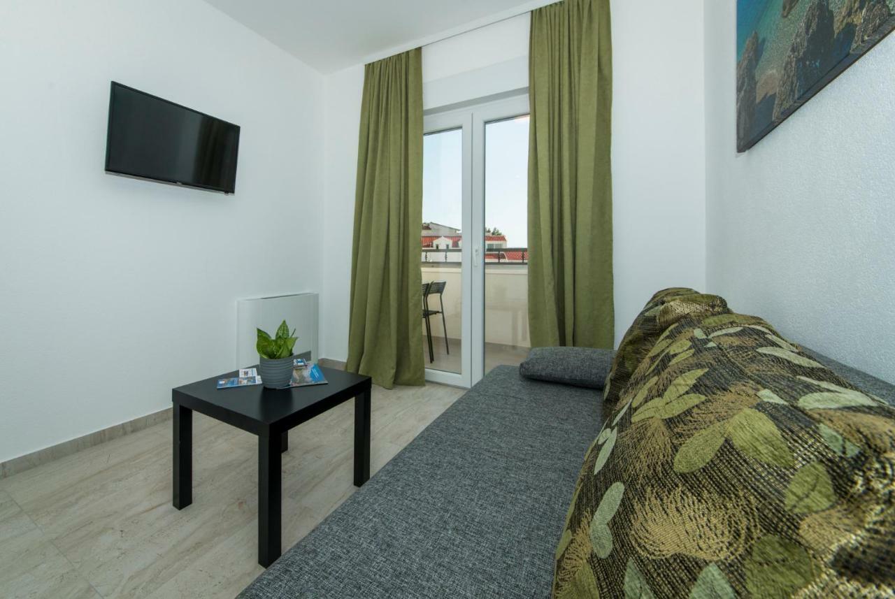 Apartmani Spiline - Mia Baška Voda Εξωτερικό φωτογραφία
