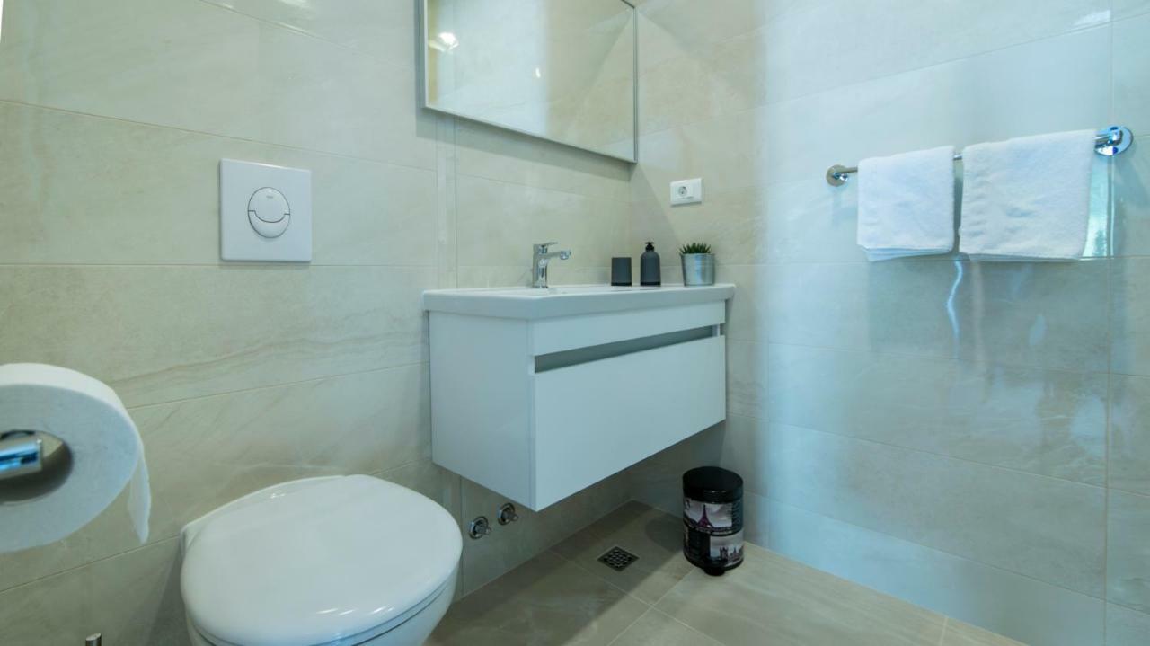Apartmani Spiline - Mia Baška Voda Εξωτερικό φωτογραφία